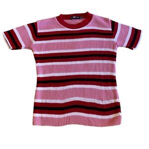 EUC Sweet Little Pink and Red Daisy Street Short Sleeve Sweater